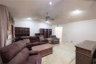 209 Pinewood Ln, Stockbridge, GA 30281 - Photo 6