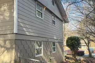 1015 Martha Dr, Forest Park, GA 30297 - Photo 8