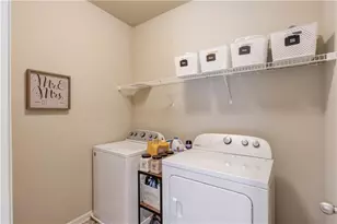 956 Brighton Park Cir, Hoschton, GA 30548 - Photo 36