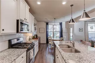 956 Brighton Park Cir, Hoschton, GA 30548 - Photo 18