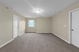 3085 Alcazar Dr SW, Lilburn, GA 30047 - Photo 38