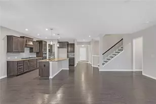 3085 Alcazar Dr SW, Lilburn, GA 30047 - Photo 12