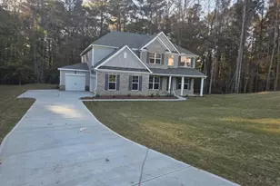 3245 Lions Ruby Ln, Atlanta, GA 30349 - Photo 2