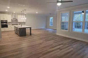 3245 Lions Ruby Ln, Atlanta, GA 30349 - Photo 8