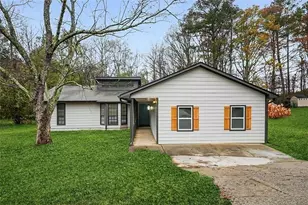 9573 Briar Creek Ct, Jonesboro, GA 30238 - Photo 2