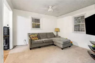 394 Burr Oak Ct, Lawrenceville, GA 30046 - Photo 2