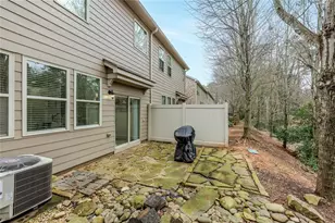 1561 Trailview Way NE, Atlanta, GA 30329 - Photo 32