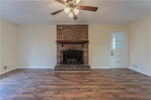 2067 Tanglewood Dr, Snellville, GA 30078 - Photo 4