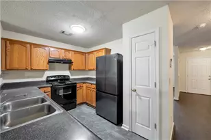 950 Parkway Rd, Union City, GA 30291 - Photo 4