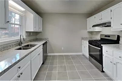 4505 Laurie Lane, Powder Springs, GA 30127 - Photo 4