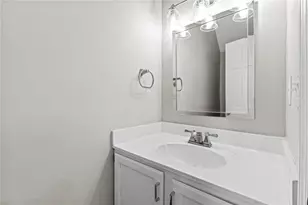 2217 Spring Walk Ct, Atlanta, GA 30341 - Photo 8