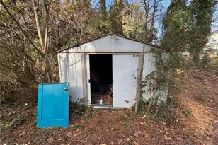 2169 Delowe Dr, Atlanta, GA 30344 - Photo 40