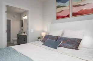 1400 Laurel Crossing Pkwy, Buford, GA 30519 - Photo 8