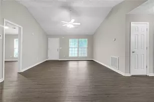 1050 Longview Trail, Griffin, GA 30223 - Photo 4