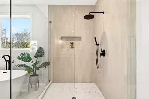 1326 Oaklawn Ave NE, Brookhaven, GA 30319 - Photo 48