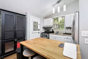 677 Holmes St NW, Atlanta, GA 30318 - Photo 8