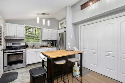 677 Holmes Street NW, Atlanta, GA 30318 - Photo 10