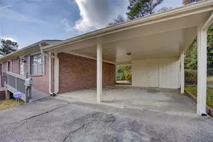 2258 Pinetree Ln, Conyers, GA 30012 - Photo 10