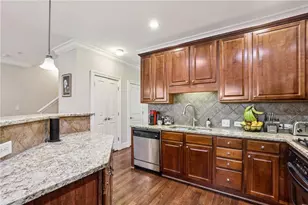 305 Le Gran Bend, Atlanta, GA 30328 - Photo 10