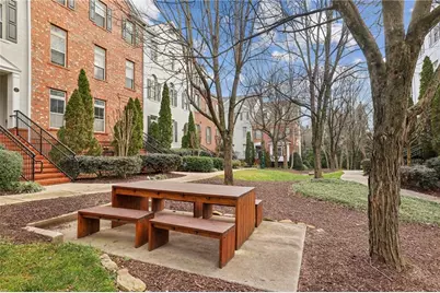 305 Le Gran Bend, Atlanta, GA 30328 - Photo 26