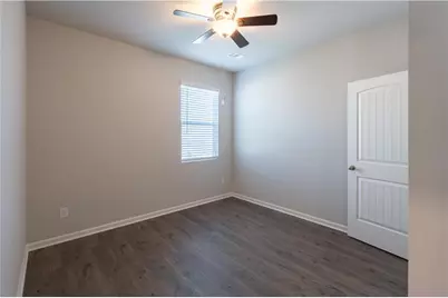 6872 Lake Overlook Lane, Flowery Branch, GA 30542 - Photo 10