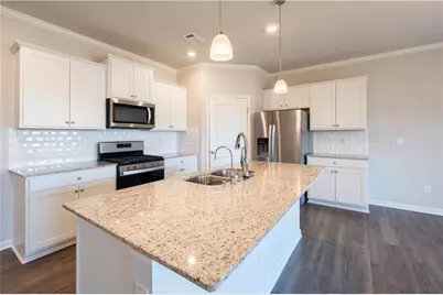 6872 Lake Overlook Lane, Flowery Branch, GA 30542 - Photo 18