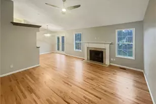 536 Bluff Ct, Woodstock, GA 30188 - Photo 12