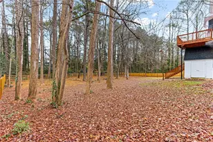 1394 Maple Dr, Lilburn, GA 30047 - Photo 30