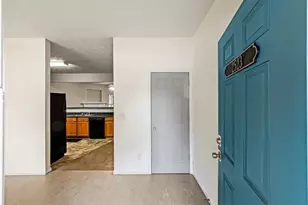 2523 Walden Lake Dr, Decatur, GA 30035 - Photo 2