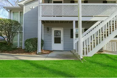 208 Natchez Trace, Sandy Springs, GA 30350 - Photo 2