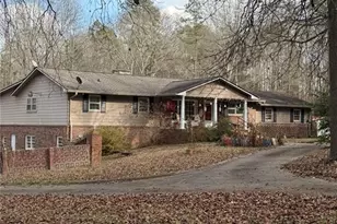 329 River Bend Dr, Royston, GA 30662 - Photo 1