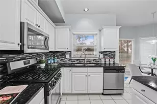 3272 Monarch Pine Dr, Peachtree Corners, GA 30071 - Photo 14