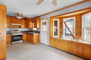 1095 Erwin Hill Church Rd SE, Calhoun, GA 30701 - Photo 10