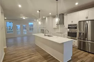 2859 Beacon Bend Crossing, Lawrenceville, GA 30043 - Photo 4