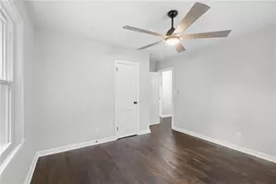 2533 Plantation Dr, East Point, GA 30344 - Photo 20