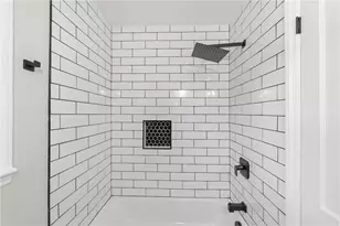 2533 Plantation Dr, East Point, GA 30344 - Photo 18