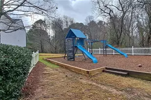 2395 Lexington Ln, Cumming, GA 30040 - Photo 18