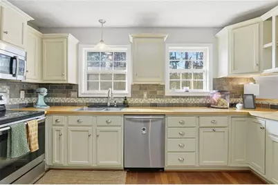 4766 McKee Court SW, Mableton, GA 30126 - Photo 10