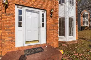 7606 Watson Kaye, Stone Mountain, GA 30087 - Photo 4