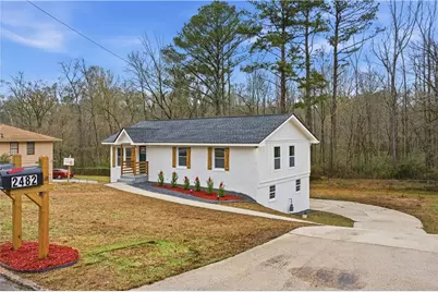 2482 Yolanda Trail, Ellenwood, GA 30294 - Photo 2
