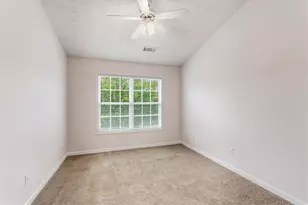 2818 Village Trce, Atlanta, GA 30344 - Photo 22