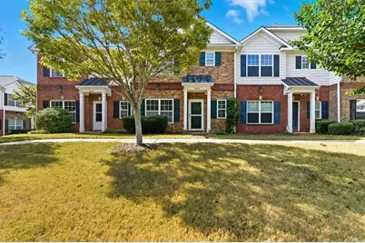 2818 Village Trace, Atlanta, GA 30344 - Photo 2