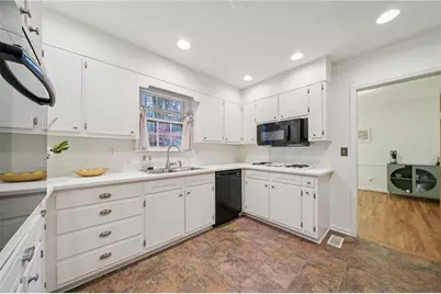 2419 Kings Point Drive, Dunwoody, GA 30338 - Photo 16