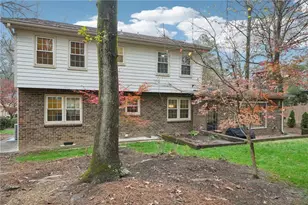 2419 Kings Point Dr, Dunwoody, GA 30338 - Photo 28