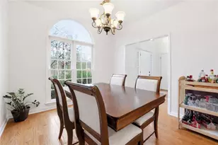 615 Overhill Dr, Woodstock, GA 30189 - Photo 4