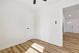 19 Robin Hood Dr, Savannah, GA 31406 - Photo 20