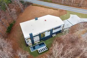 1736 Cox Rd, Roswell, GA 30075 - Photo 2