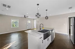 1901 Maywood Pl NW, Atlanta, GA 30318 - Photo 12