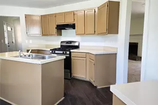 6445 Marsham Dr, Atlanta, GA 30349 - Photo 14