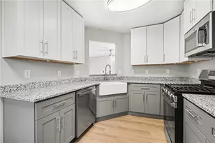 2816 Crest Ridge Way SW, Marietta, GA 30060 - Photo 8